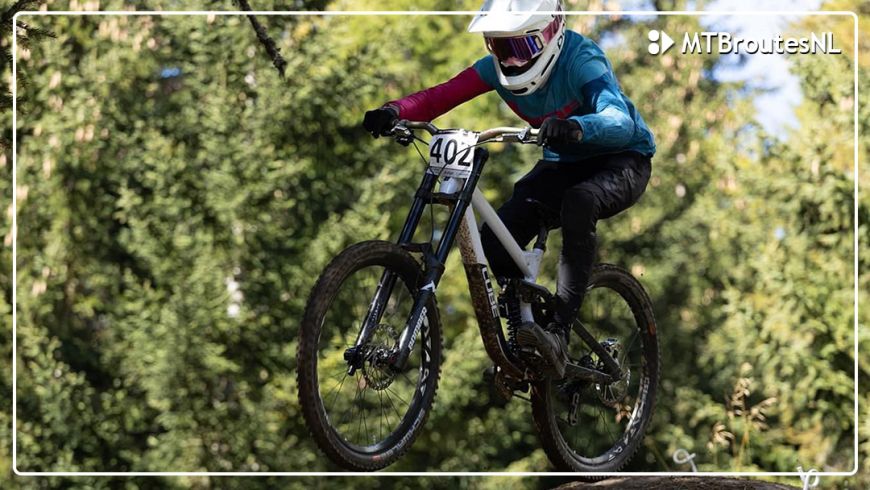 Mart Roubos seizoenwinnaar iXS Downhill Cup 2024