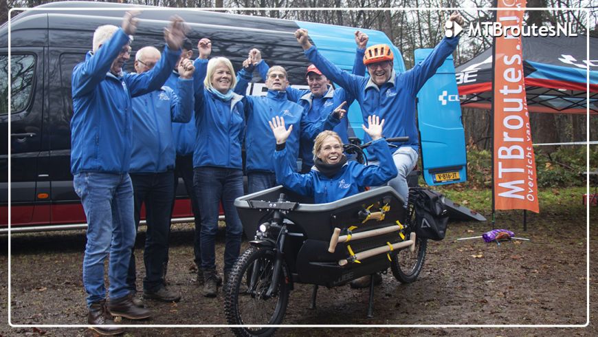 CUBE Cargo Hybrid uitgereikt aan trailcrew MTBroute Ruinen